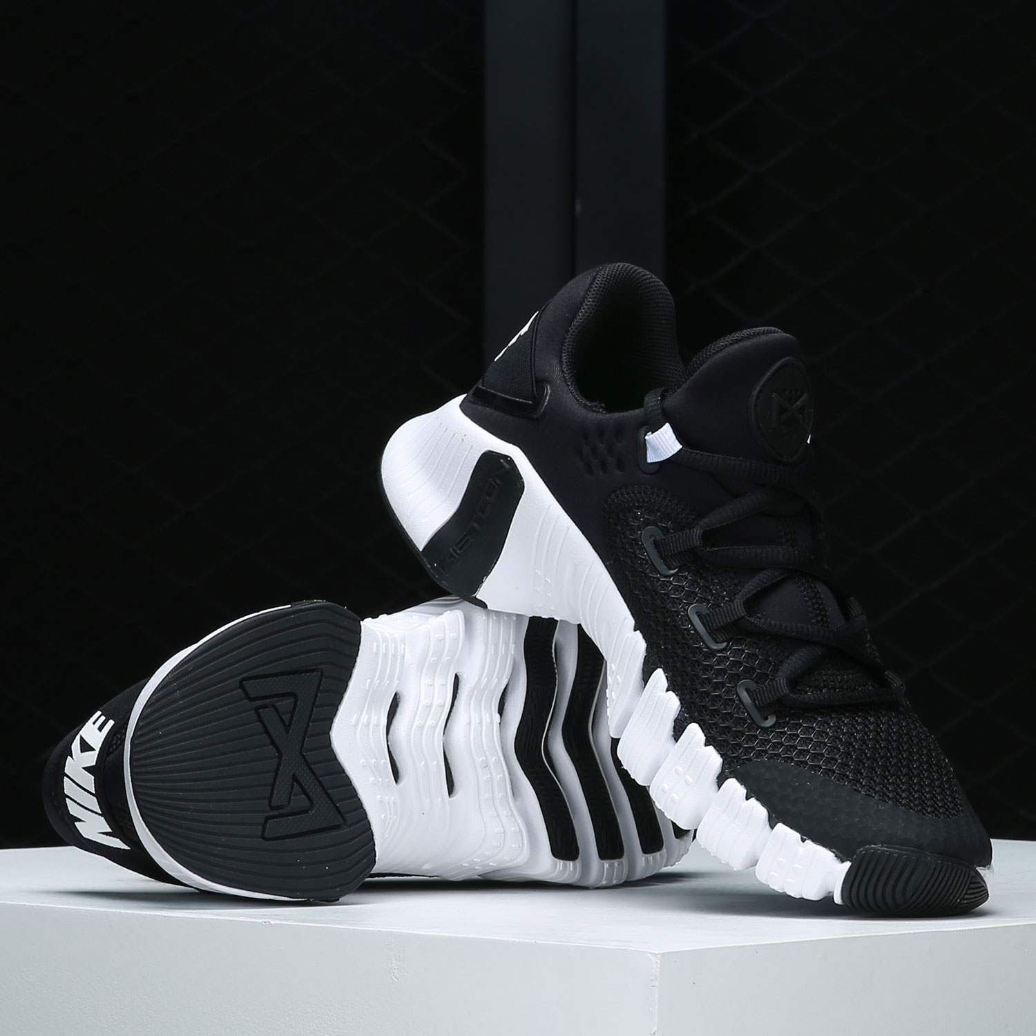 Nike Authentic Women's Free Me - Women Shoes Nike recension och pris