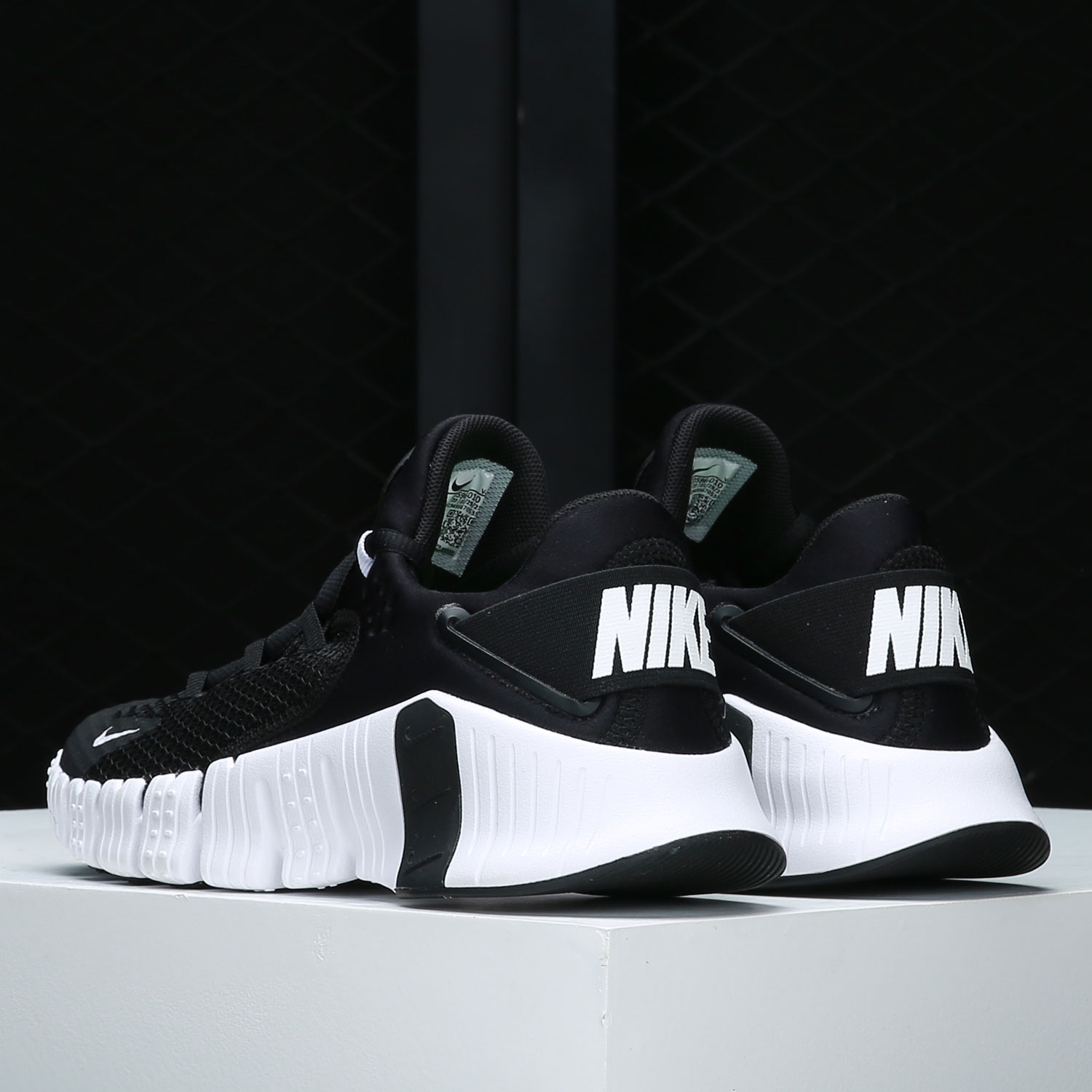 Nike Authentic Women's Free Me - Women Shoes Nike recension och pris
